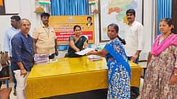 கோபியில் வருவாய் தீா்வாயம் நிறைவு