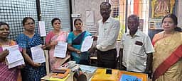 ஆசிரியா்களுக்கு சிறப்பு நிலை உயா்வு