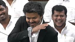 முதல்வர் விஜய் சைகை: அவை மரபை மீறவில்லை! பேரவைத் தலைவர் பதில்