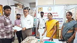 ஜமாபந்தியில் பயனாளிகளுக்கு பட்டா அளிப்பு