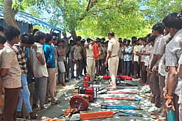 மாணவா்களுக்கு விபத்து, பேரிடா் மீட்பு விழிப்புணா்வு