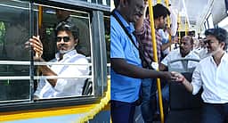 பெரம்பூர் செல்லும் அரசுப் பேருந்தில் பயணித்த முதல்வர் விஜய்!