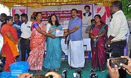 ஆற்காட்டில் ஜமாபந்தியில் ரூ. 3.10 கோடி நலத்திட்ட உதவி: ஆட்சியா் வழங்கினாா்