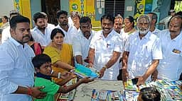தமிழக முதல்வா் ஜோசப் விஜய்
பிறந்த நாள் விழா