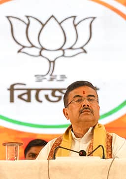மேற்கு வங்கத்தில் பொது சிவில் சட்டம் விரைவில் அமல்: முதல்வா் சுவேந்து அதிகாரி அறிவிப்பு