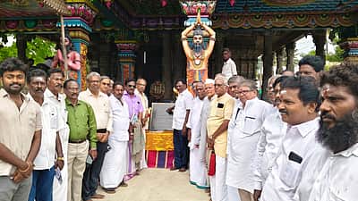 சிதம்பரம் நந்தனார் மடத்தில்  காந்தி மன்றத்தினர் வழிபாடு மற்றும் தியானம்!