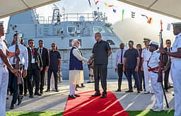 செஷல்ஸ் சென்றாா் பிரதமா் மோடி! தேசிய தின பொன் விழாவில் பங்கேற்கிறாா்!