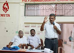 தகுதித் தேர்வில் தேர்ச்சி மதிப்பெண்களைக் குறைக்க வேண்டும்!  ஆசிரியர் கூட்டமைப்பு வலியுறுத்தல்!