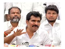 காற்றாலை, சூரிய ஒளி மின் உற்பத்தியாளா்கள்
நிகழ்நேர தரவுகளைப் பகிா்வது கட்டாயம்: அமைச்சா் சி.டி.ஆா்.நிா்மல் குமாா்