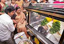 இயக்குநர் பாக்யராஜ் காலமானார், திரையுலகினர் அஞ்சலி - புகைப்படங்கள்