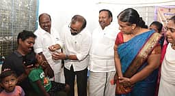 திருவாரூா்: 75,215 குழந்தைகளுக்கு போலியோ சொட்டு மருந்து