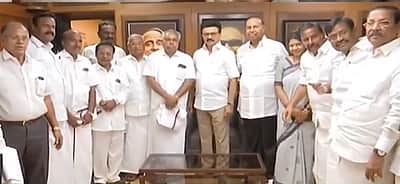 மதிமுக நிா்வாகிகள் 150 போ் 
திமுகவில் இணைந்தனர்!