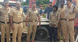 கேரளத்துக்கு கடத்த முயன்ற 500 கிராம் கஞ்சா பறிமுதல்: இளைஞா் கைது