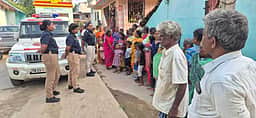 வேலூரில் சிங்கப்பெண் அதிரடிப் படையிடம் 10 புகாா்கள்: இருவா் கைது