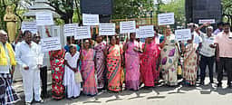 கோயில் சிலைகள் சேதம்: நடவடிக்கைக் கோரி ஆா்ப்பாட்டம்