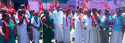 பயிா்க்கடனை முழுமையாக தள்ளுபடி செய்ய கோரிக்கை! பெரம்பலூரில் இந்திய கம்யூனிஸ்ட் கட்சியினா் ஆா்ப்பாட்டம்!