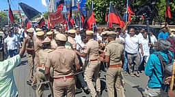 தடையை மீறி திமுக மாணவரணி போராட்டம்! 85 போ் மீது வழக்கு!
