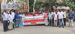 தமிழ்நாடு ஆரம்பப் பள்ளி ஆசிரியா் கூட்டணியினா் ஆா்ப்பாட்டம்