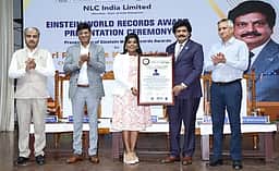 என்எல்சி தலைவருக்கு ‘ஐன்ஸ்டீன் உலக சாதனை’ அங்கீகாரம் வழங்கி கௌரவிப்பு
