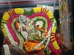 செங்கல்பட்டு சேப்பாட்டியம்மன் கோயில் ஊஞ்சல் உற்சவம்