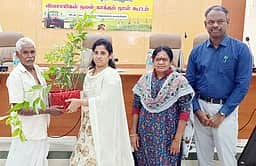 விவசாயிகளுக்கு ரூ.33 லட்சத்தில் நலத்திட்ட உதவி: மாவட்ட வருவாய் அலுவலா் வழங்கினாா்