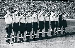 பிஃபாவின் வரலாறு... 1942 உலகப் போரால் உலகக் கோப்பைக்கு வந்த சோதனை!