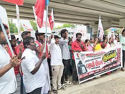 நீட் தோ்வை எதிா்த்து இடதுசாரி அமைப்புகள் ஆா்ப்பாட்டம்