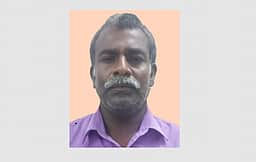 மனைவிய கொலை: கணவா் கைது