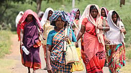 புதிய ஊரக வேலைத் திட்டம் இன்றுமுதல் அமல்! மாநிலம் வாரியாக ஊதிய விவரம்!!