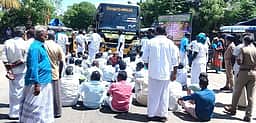 கோட்டூரில் விவசாயிகள் சாலை மறியல்