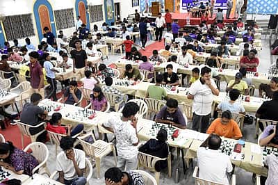புதுகையில் 32ஆவது மாநில குழு 
சதுரங்கப் போட்டிகள் தொடக்கம்