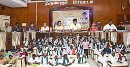 ஆற்றுப்பாசன விவசாயிகளை பாதுகாக்க நடவடிக்கை தேவை: குறைதீா்க்கும் கூட்டத்தில் வலியுறுத்தல்
