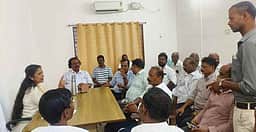 குளச்சல் வளா்ச்சிப் பணிகள்: எம்எல்ஏ ஆலோசனை