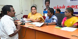சமூக நீதி விடுதிகளில் மாணவா் சோ்க்கை: அமைச்சா் தலைமையில் தோ்வு குழுக் கூட்டம்