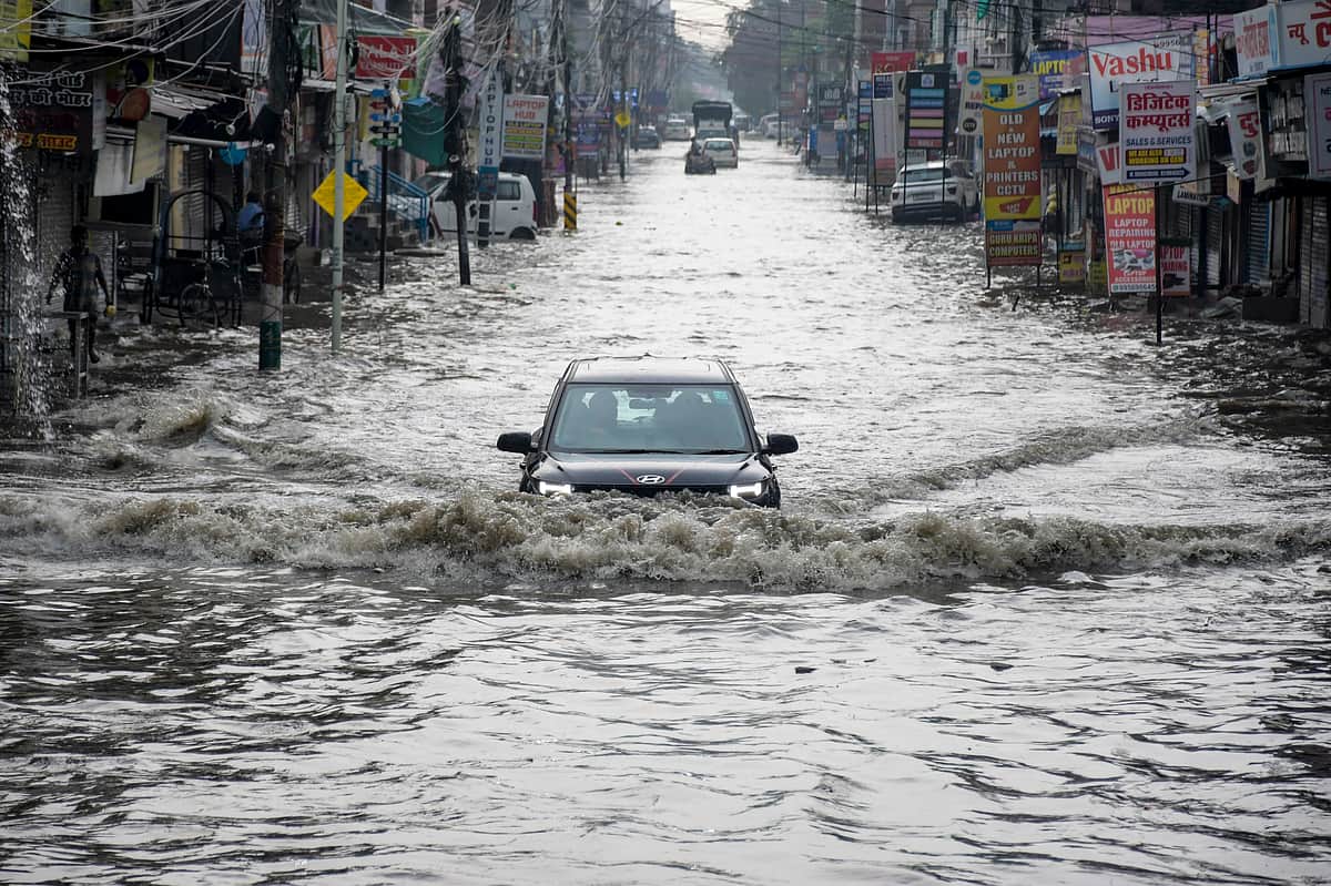 கொட்டித்தீர்த்த கனமழை!
