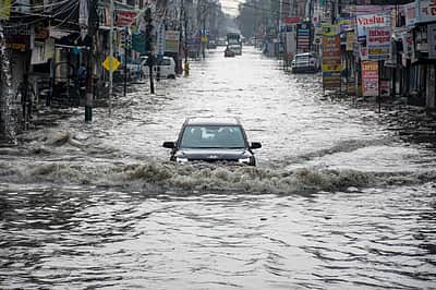 கொட்டித்தீர்த்த கனமழை!