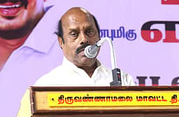 விசாரணைக்கு ஆஜராகவில்லை! சிங்கப்பூரில் சிகிச்சை பெறும் எ.வ. வேலு!