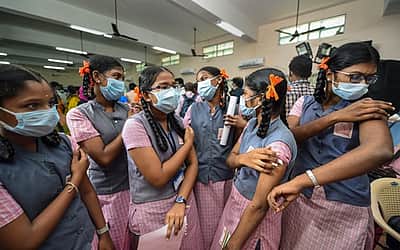 தமிழகத்தில் 91 ஆயிரம் பள்ளி மாணவிகளுக்கு ஹெச்பிவி தடுப்பூசி