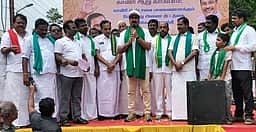 கட்சிகள் மேக்கேதாட்டு பிரச்னையை விடுத்து குதிரை பேரத்தில் கவனம்: அன்புமணி!