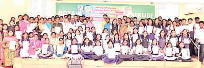 100 பேர் நூறு கவிதை!