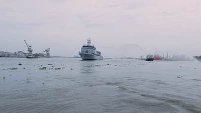 தெற்கு கடற்படைப் பிரிவுடன் இணைந்தது ‘ஐஎன்எஸ் சன்ஷோதக்’!