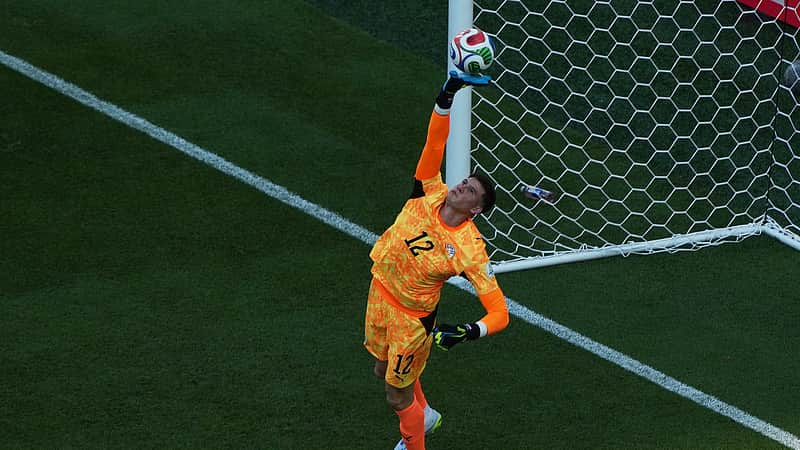 Paraguay goalkeeper Orlando Gill makes a save during the World Cup round of 16 soccer match against France in Philadelphia, Saturday, July 4, 2026. (AP Photo/Matt Rourke)