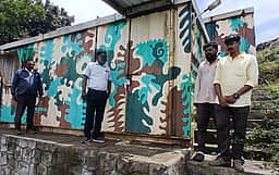 மேகமலையில் 9 தங்கும் விடுதிகளுக்கு ‘சீல்’
