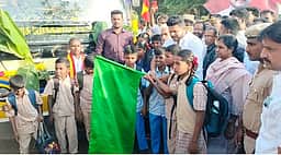 பொன்னமராவதியிலிருந்து கூடலூருக்கு அரசுப் பேருந்து சேவை நீட்டிப்பு! அமைச்சா் தொடங்கி வைத்தாா்!