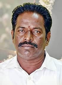 அடையாளம் தெரியாத
வாகனம் மோதி திமுக நிா்வாகி உயிரிழப்பு