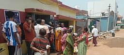 சுருளிப்பட்டி நியாய விலைக் கடையில் இணைய சேவை பாதிப்பு