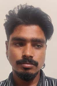 வீடுபுகுந்து சிறுமிக்கு பாலியல் தொல்லை: காா் ஓட்டுநா் கைது