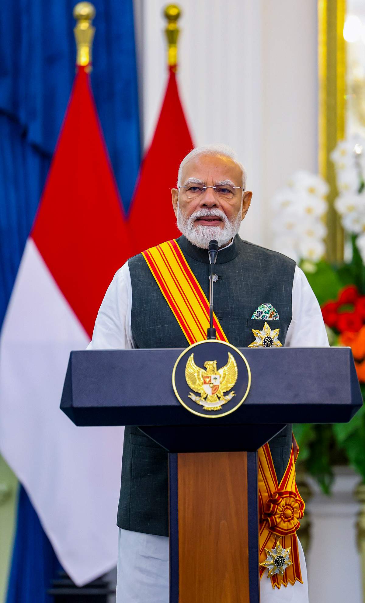 இந்தோனேசியாவின் உயரிய விருது பெற்ற பிரதமர் மோடி!