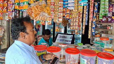 மிட்டாய் வடிவில் போதைப் பொருள் விற்பனை? உணவுப் பாதுகாப்பு அதிகாரி ஆய்வு