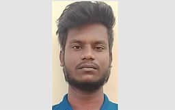 திருவலஞ்சுழியில் ஆயுதங்களுடன் 
பதுங்கியிருந்த 5 போ் கைது